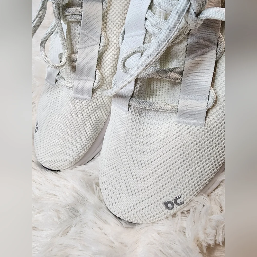 ON Running Cloudeasy NWOT Size 9 Mens - Picture 13 of 14